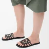 Sandales Petal Anagram en cuir de veau souple noir Sandales Petal Anagram en cuir de veau souple noir