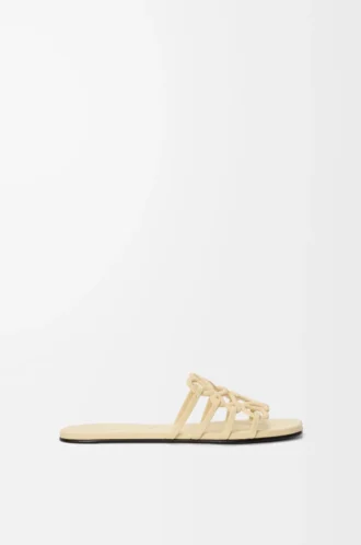 Sandales Petal Anagram en daim ornées de strass Butter