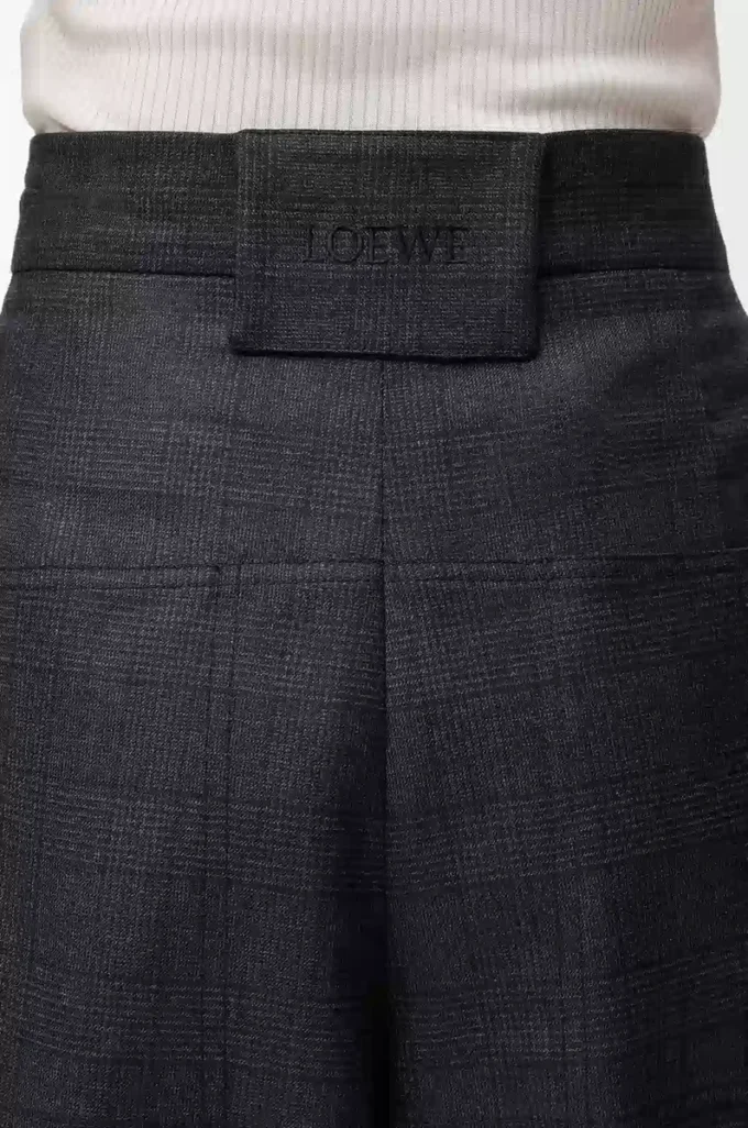 Short cargo en laine gris foncé