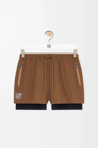 Short de performance en shell technique couleur caramel
