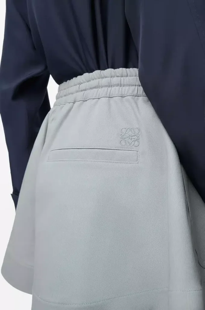 Short en coton gris clair