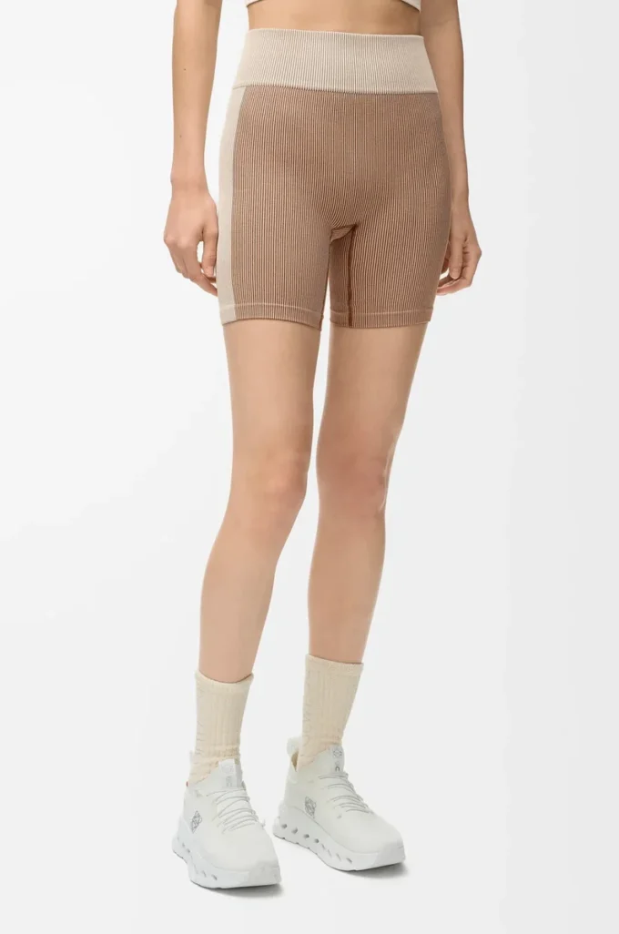 Short sans coutures en jersey technique Ivoire