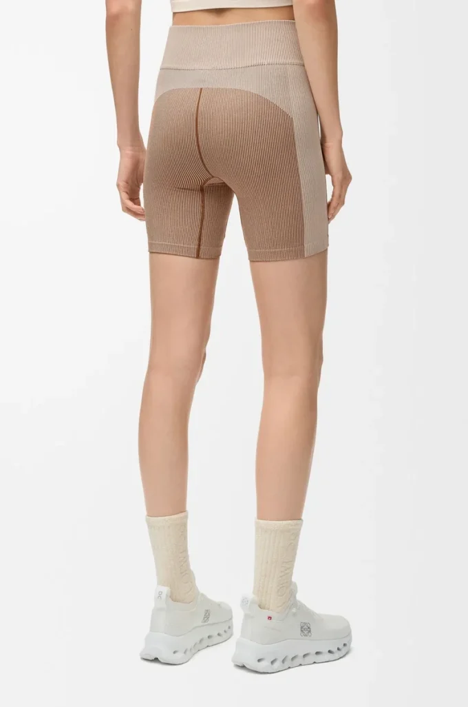 Short sans coutures en jersey technique Ivoire