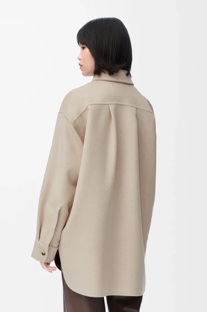 Surchemise en laine et cachemire, couleur beige clair mélangé