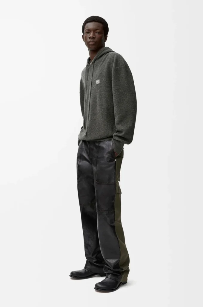 Sweat à capuche en laine gris