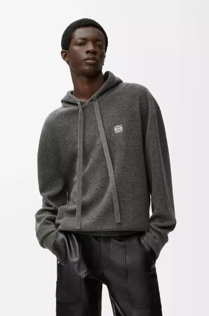 Sweat à capuche en laine gris