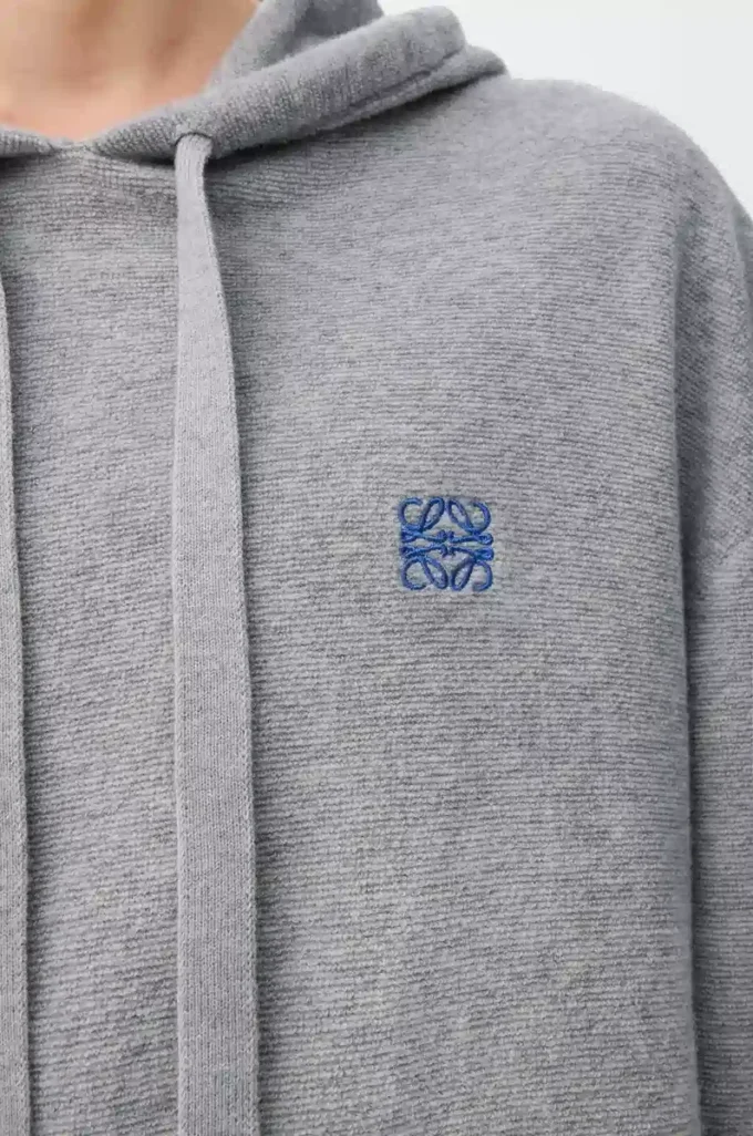 Sweat à capuche en laine gris chiné clair