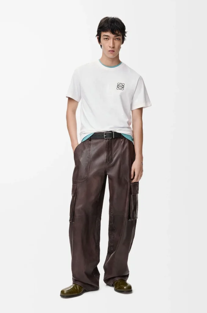 T-shirt coupe classique en coton blanc