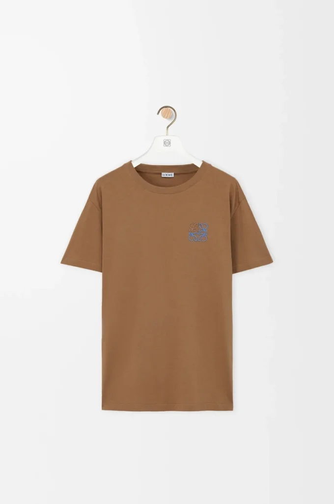 T-shirt coupe classique en coton camel