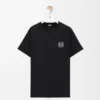 T-shirt coupe classique en coton noir T-shirt coupe classique en coton noir