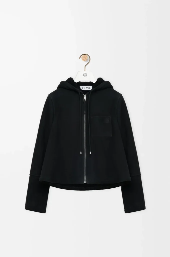 Veste à capuche en peau lainée noire