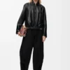 Veste ceinturée en cuir d&rsquo;agneau nappa noir