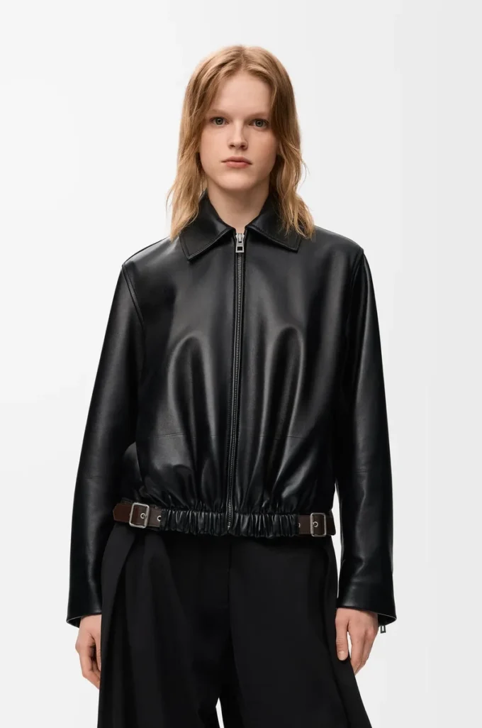 Veste ceinturée en cuir d&rsquo;agneau nappa noir