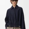 Veste ceinturée en laine et soie bleu marine