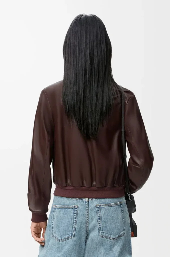 Veste courte en cuir d&rsquo;agneau nappa marron