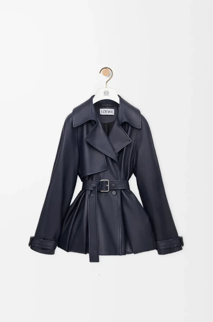 Veste en cuir d&rsquo;agneau nappa bleu marine
