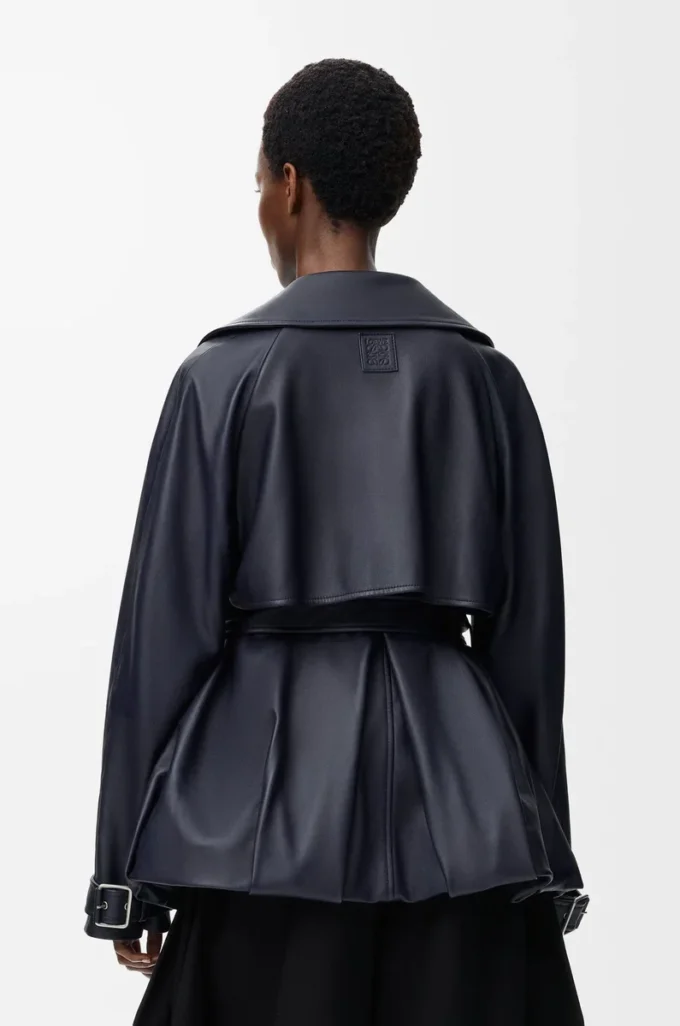 Veste en cuir d&rsquo;agneau nappa bleu marine