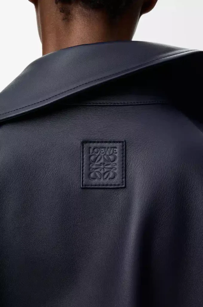 Veste en cuir d&rsquo;agneau nappa bleu marine