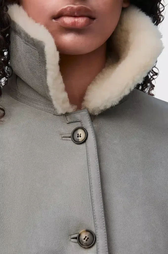 Veste en peau lainée Grise