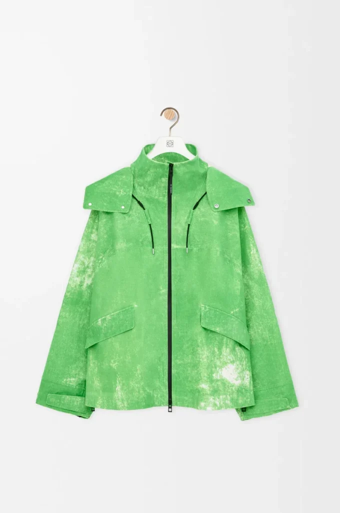 Veste en tissu technique floqué vert
