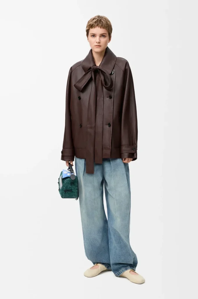 Veste à nœud en cuir d&rsquo;agneau nappa chocolat foncé