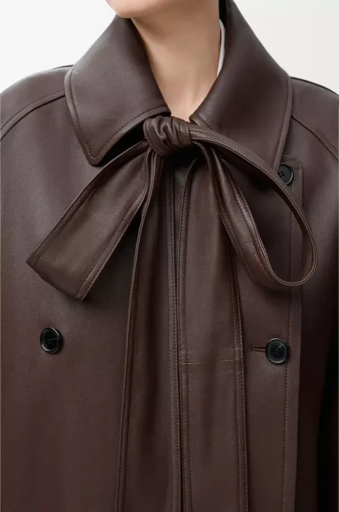 Veste à nœud en cuir d&rsquo;agneau nappa chocolat foncé
